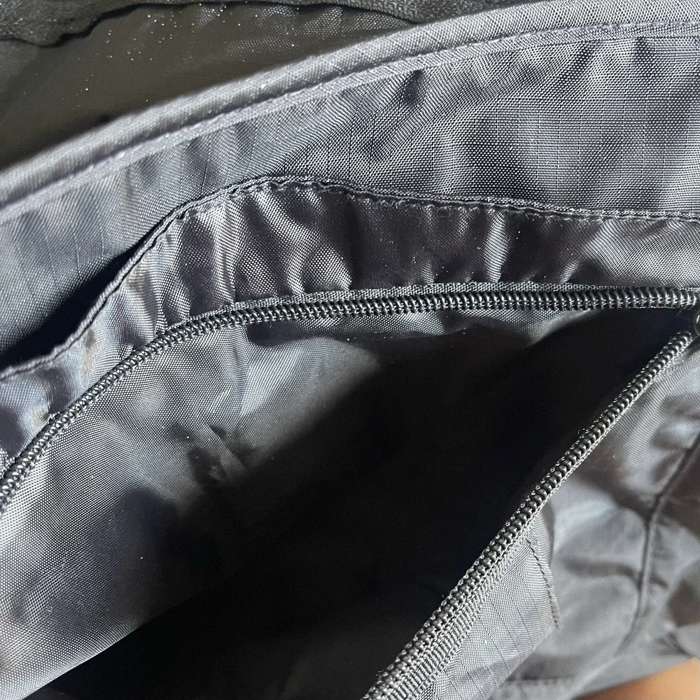 Wise Walker Nomadic City Walker Nylon Tote Messenger Bag Black 19